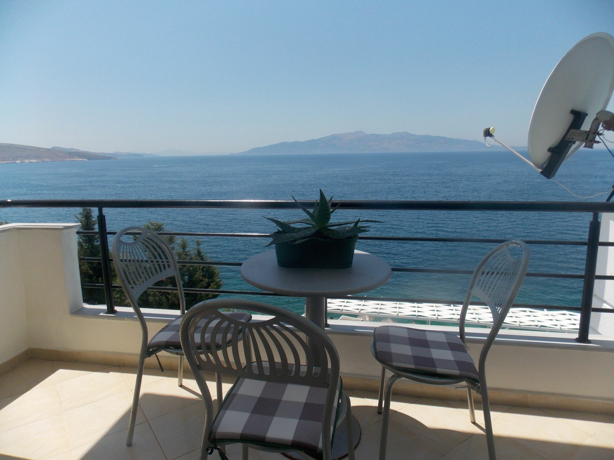 Berti Apartments Sarande Ngoại thất bức ảnh